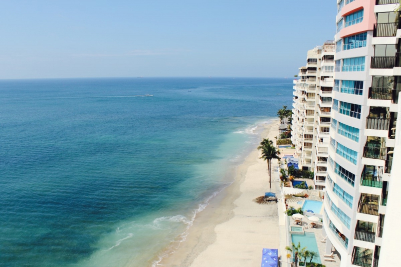 chambre-hote-UTELLE-min_beach_ocean_shore_hotel_palm_tree-33726